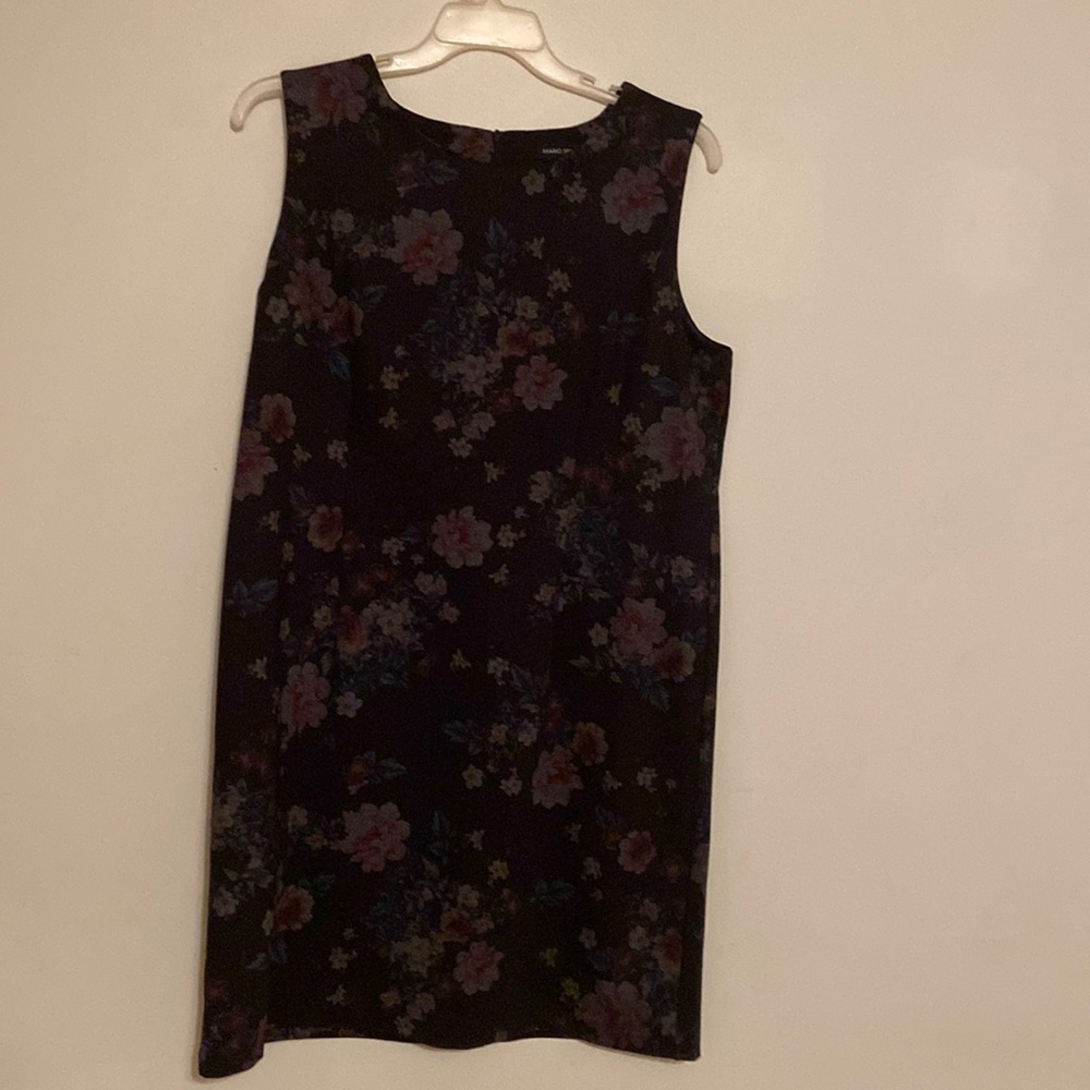Mario Serrani  dress color black  and maroon with printed flowers